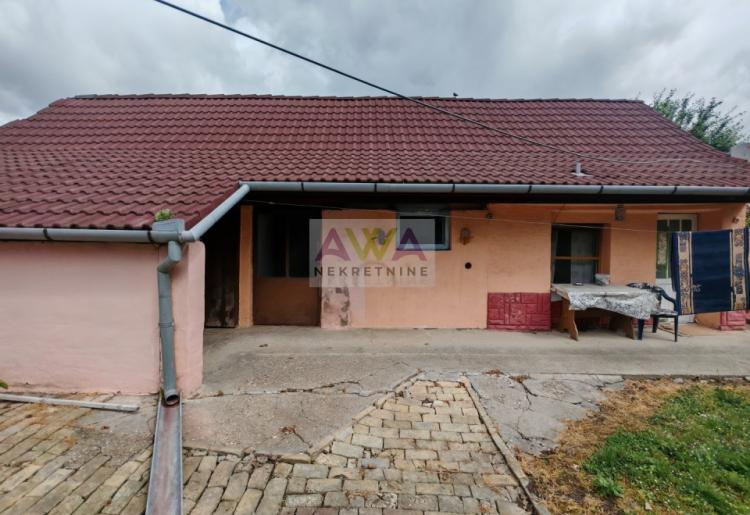 Sombor – Trosobna kuća 99m2 u blizini škole, plac 527m2