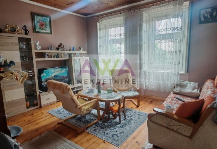 Sombor – Trosobna kuća 99m2 u blizini škole, plac 527m2