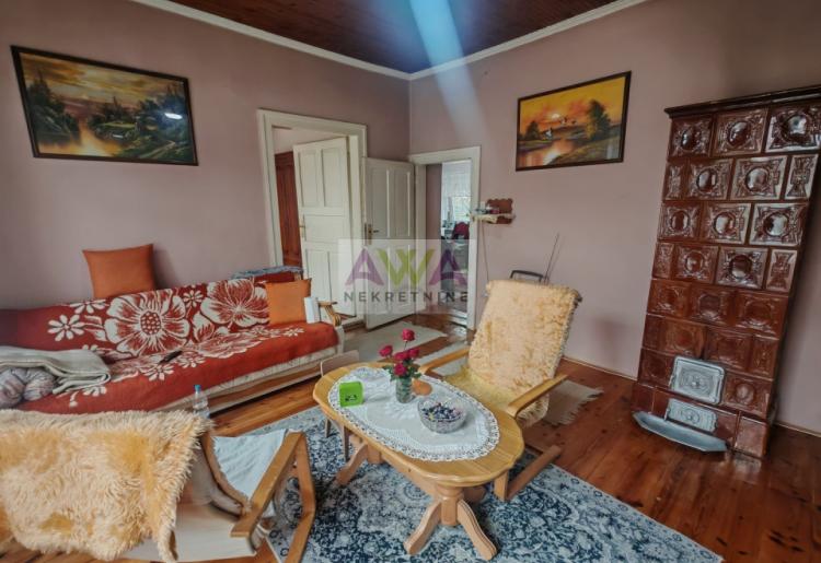 Sombor – Trosobna kuća 99m2 u blizini škole, plac 527m2
