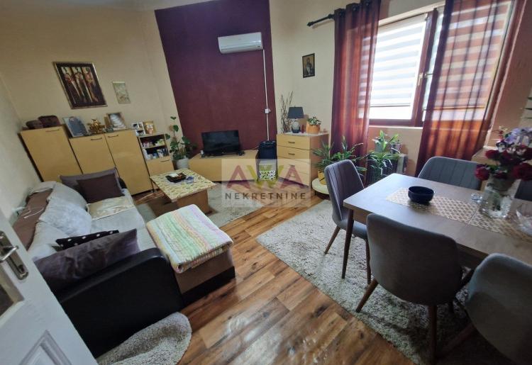 Odžaci – Dvosoban, namešten dvorišni stan 49m2