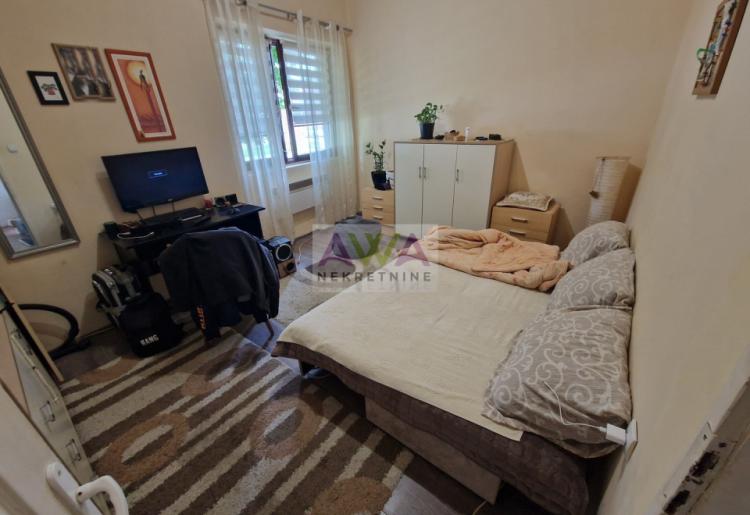 Odžaci – Dvosoban, namešten dvorišni stan 49m2