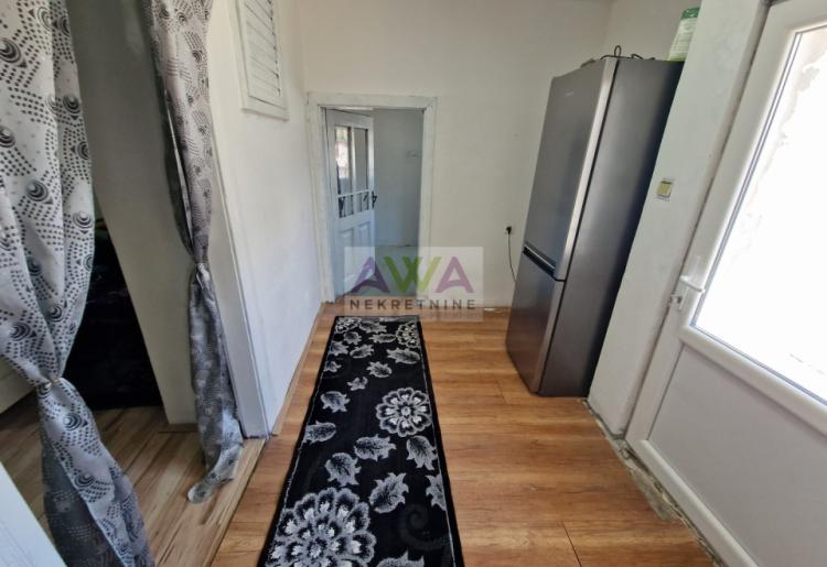 Stapar – Renovirana prizemna kuća 135m2 na placu 562m2