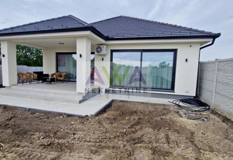 Sombor – Širi centar / Mlake – Nova luksuzna kuća 180m2 na placu 829m2