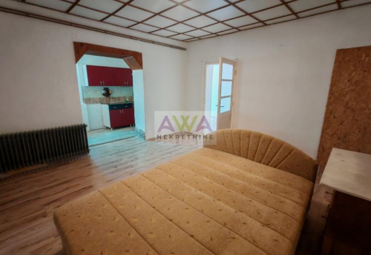 Bezdan – Prizemna četvorosobna kuća 166m2, plac 10 ari