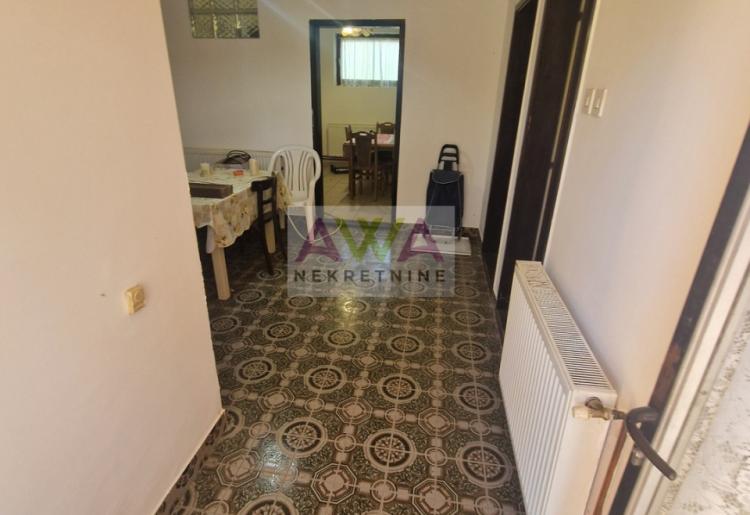 Bogojevo – Porodična kuća 140m2 na placu od 2132m2, garaža, letnja kuhinja