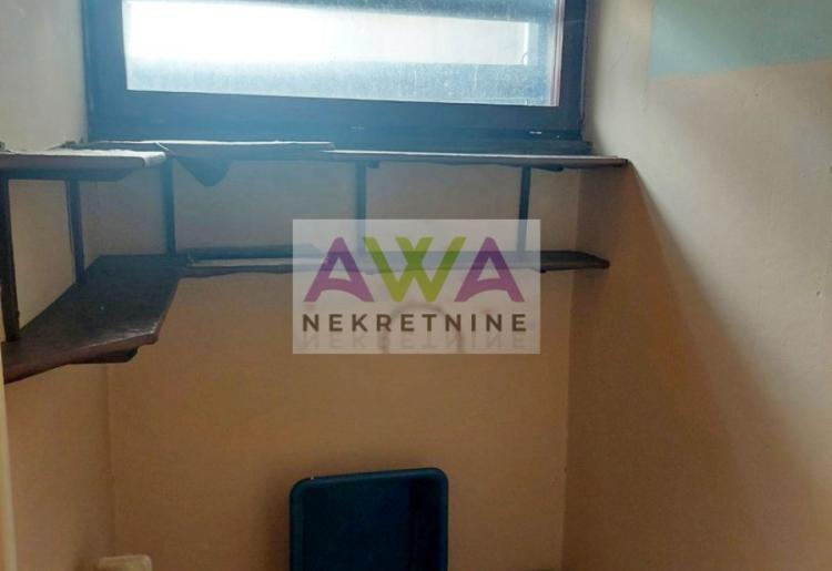 Sombor – Komforan dvosoban stan 64m², lift, dve terase