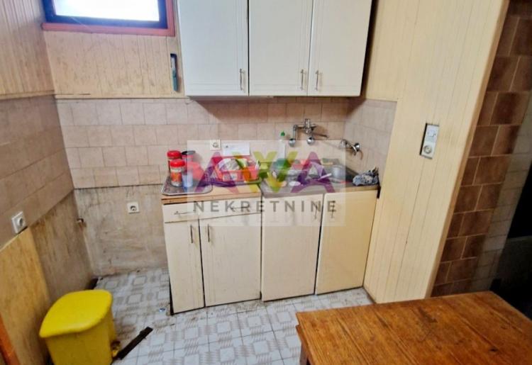 Sombor, Mlake – Trosoban dvorišni stan 87m²