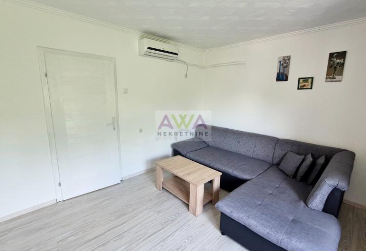Centar Odžaka – Renoviran jednoiposoban stan 46m², namešten