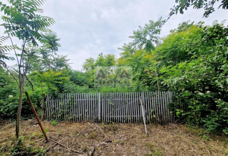 Kruščić – Prizemna kuća 338m² na placu od 4.754m²