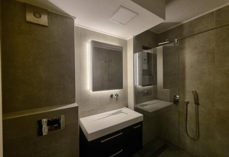 Sombor – Renoviran dvoiposoban stan 64m², I sprat, odlična porodična lokacija