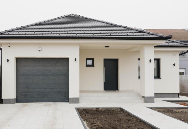 Sombor – Širi centar / Mlake – Nova luksuzna kuća 180m2 na placu 829m2