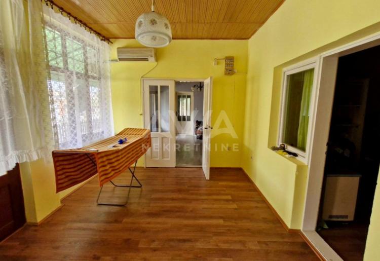 Bezdan – Trosobna kuća 152m², plac 1.839m²