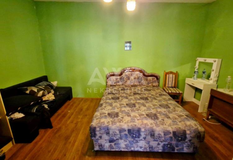 Bezdan – Trosobna kuća 152m², plac 1.839m²
