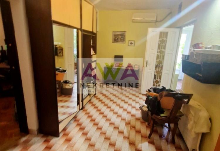 Sombor – MZ Crvenka – Renovirana četvorosobna kuća 139m², plac 655m²