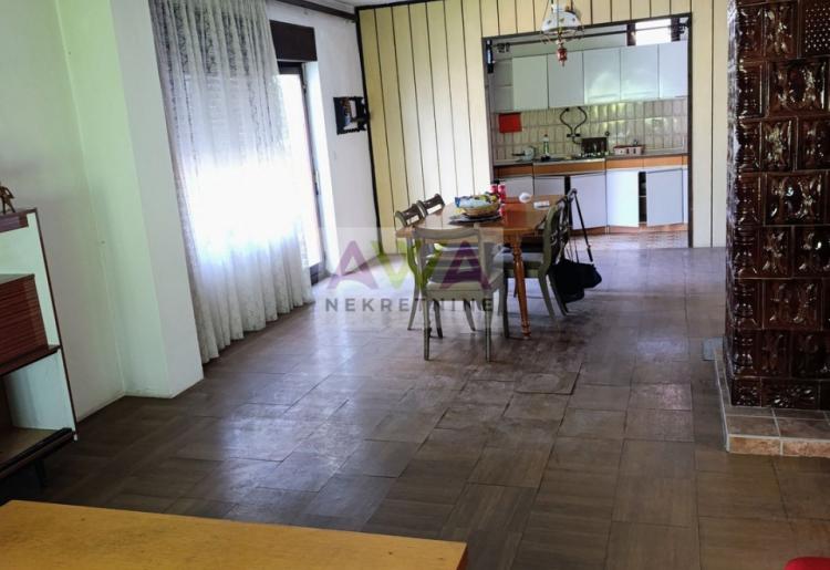 Apatin – Kuća za renoviranje, 120m² na placu od 418m²