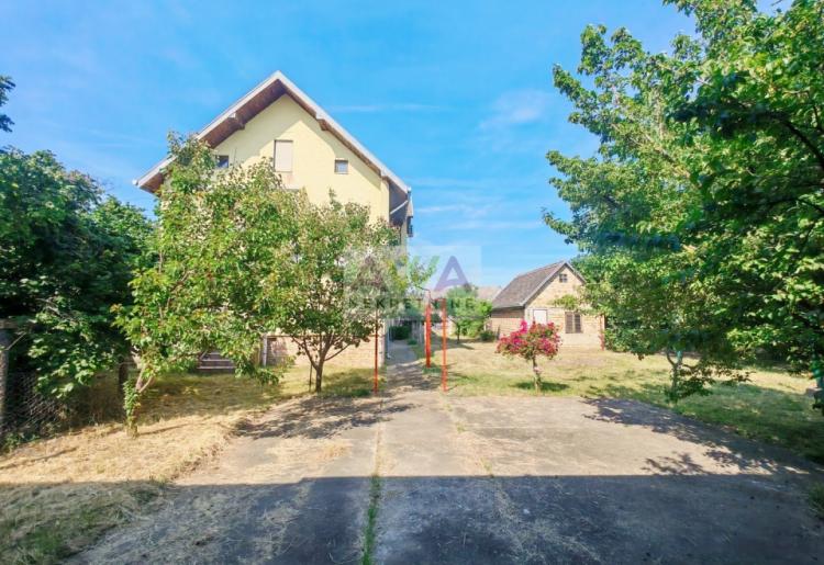 Prigrevica – Spratna porodična kuća 120m², plac 12 ari