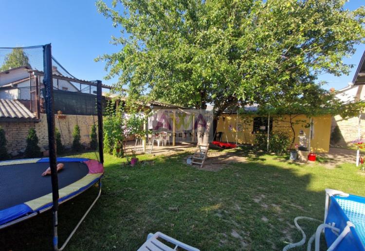 Sombor – Gornja Varoš – Renovirana spratna kuća, idealna za dve porodice