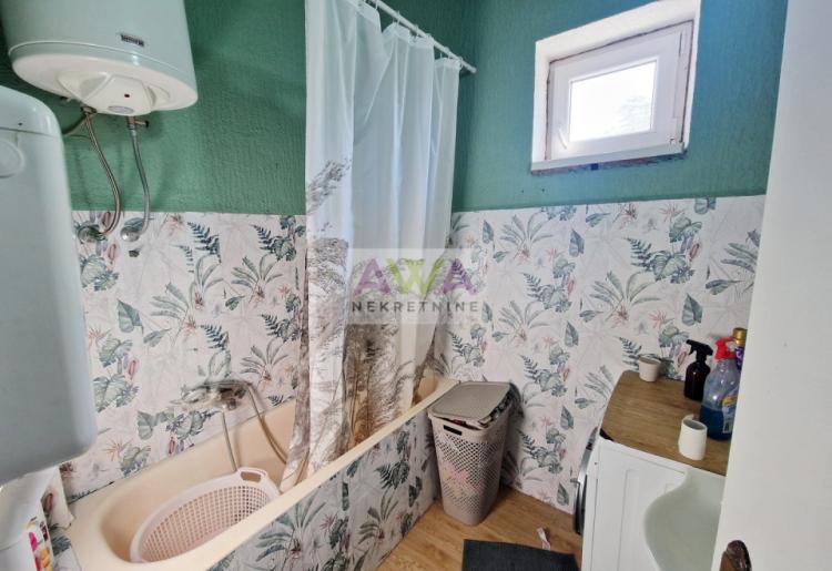 Sombor – Gornja Varoš – Renovirana spratna kuća, idealna za dve porodice