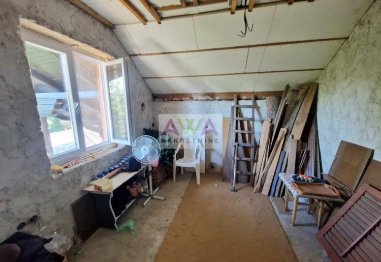 Sombor – Gornja Varoš – Renovirana spratna kuća, idealna za dve porodice