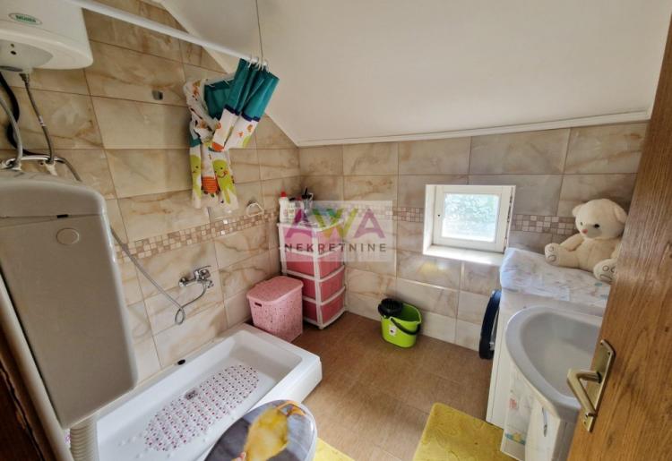 Sombor – Gornja Varoš – Renovirana spratna kuća, idealna za dve porodice