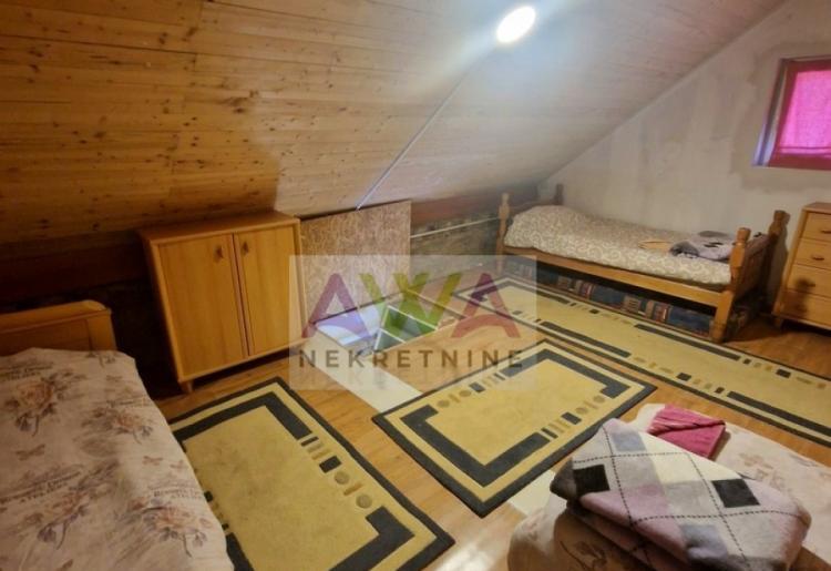 Sombor – Švrake – Renovirana vikendica na kanalu 70m², plac 675m²