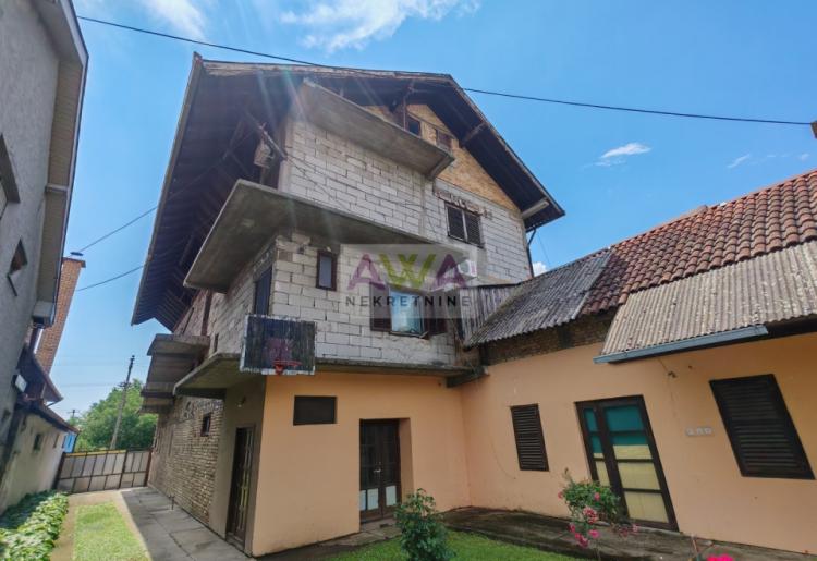 Crvenka – Poslovni objekat sa velikim potencijalom, oko 600m²