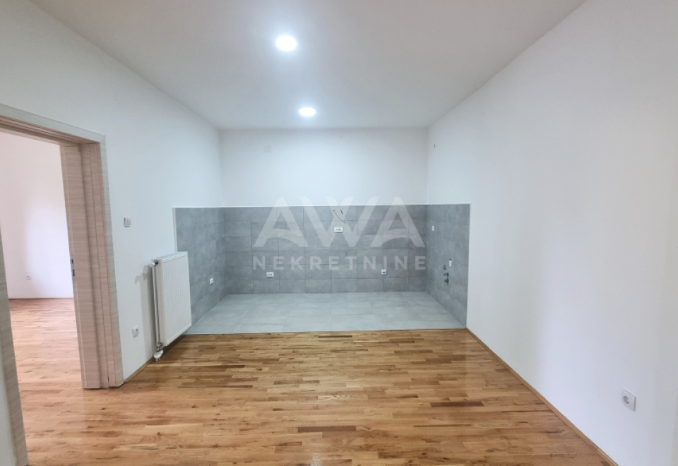 Centar Apatina. Četvorosoban stan, 115m2