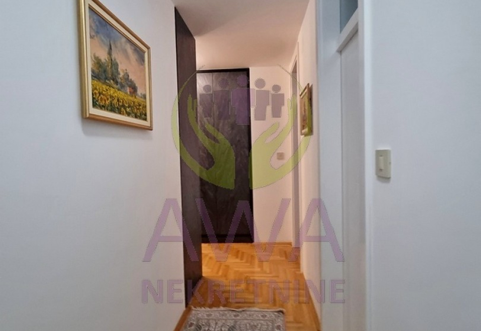 Četvorosoban stan 102m2