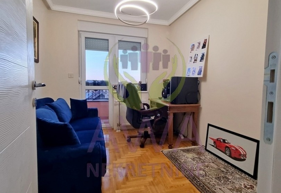 Četvorosoban stan 102m2
