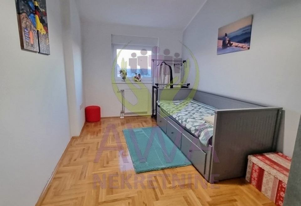 Četvorosoban stan 102m2