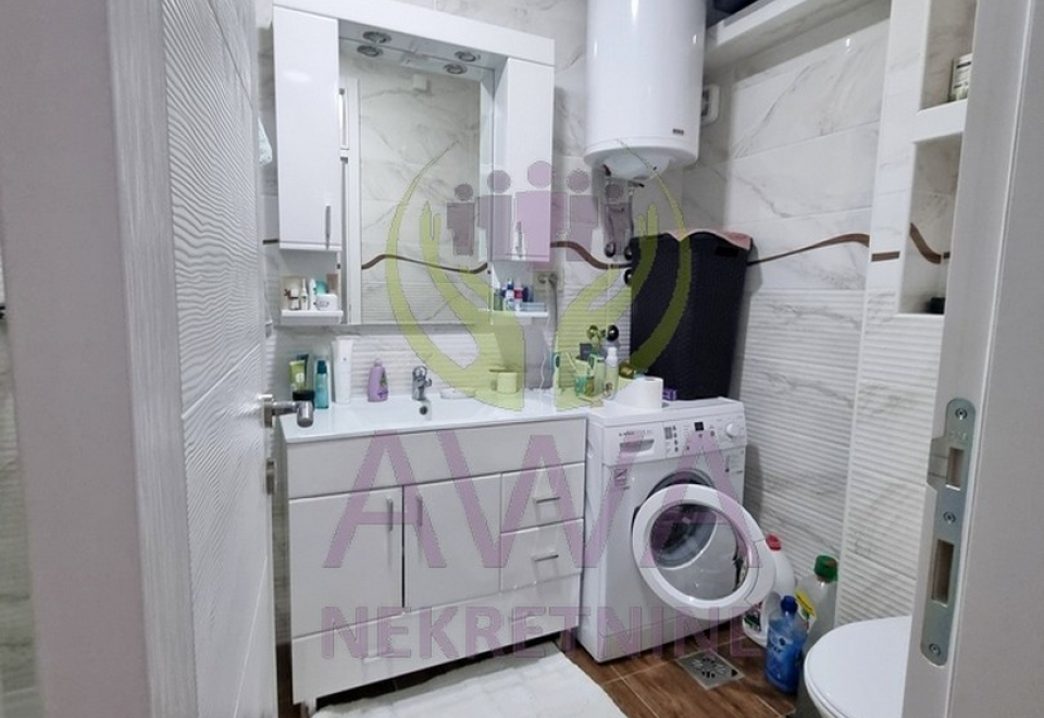 Četvorosoban stan 102m2