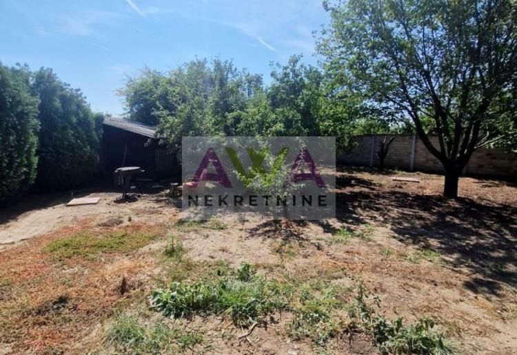 Sombor – Gornja Varoš | Moderna porodična kuća sa 5 soba, velikim dvorištem i placem od 1.372m²