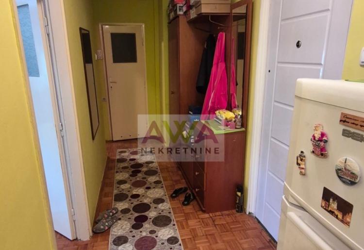 Odžaci – Dvosoban stan 48m², III sprat, odlična prilika