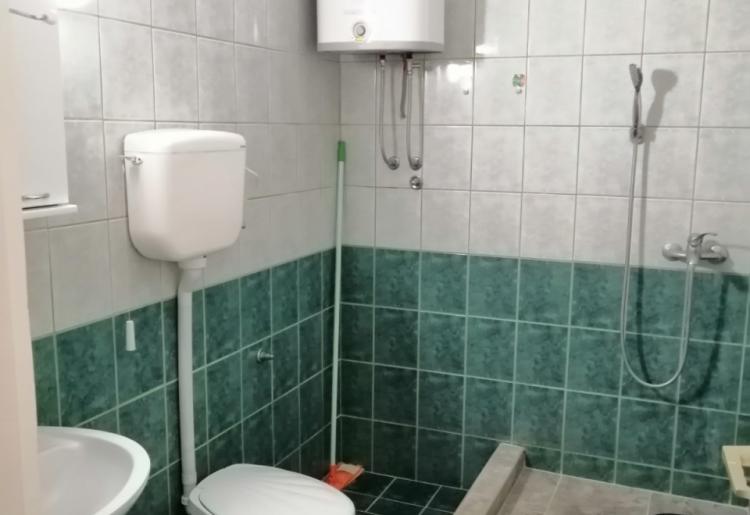 Sombor – Nova Selenča – Prostran trosoban stan 83m², dve spavaće sobe