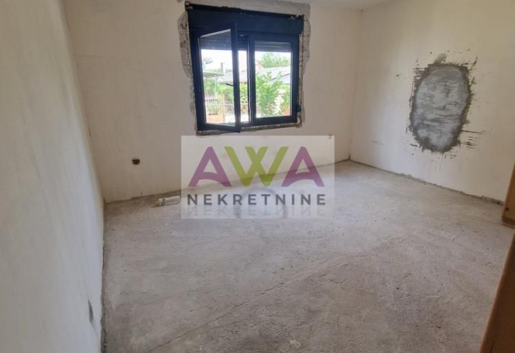 Kuća 100m² – Renoviranje je započeto, vi je završavate po svom