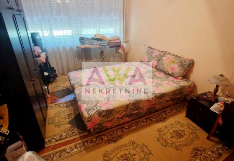 Sombor – Nova Selenča – Dvoiposoban stan 65m², III sprat, lift