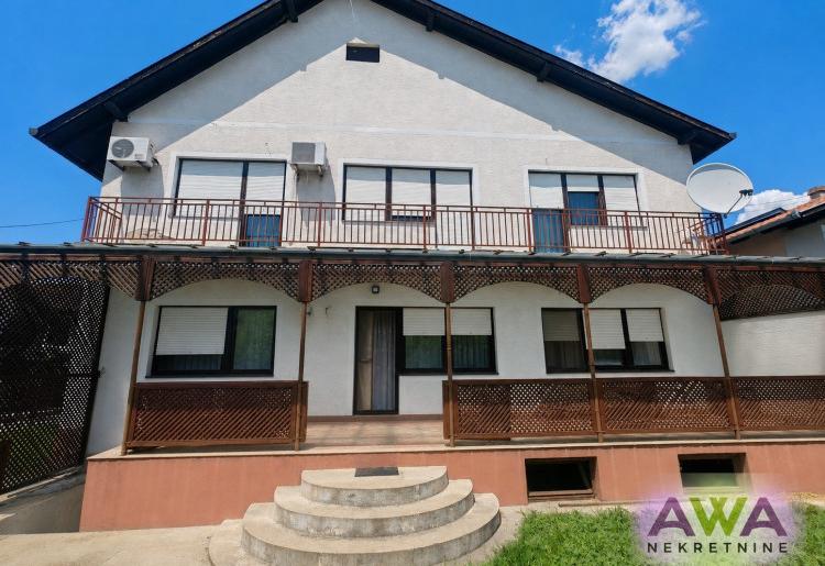 Sombor – velika porodična kuća sa preko 300 m² prostora i placem preko 12 ari