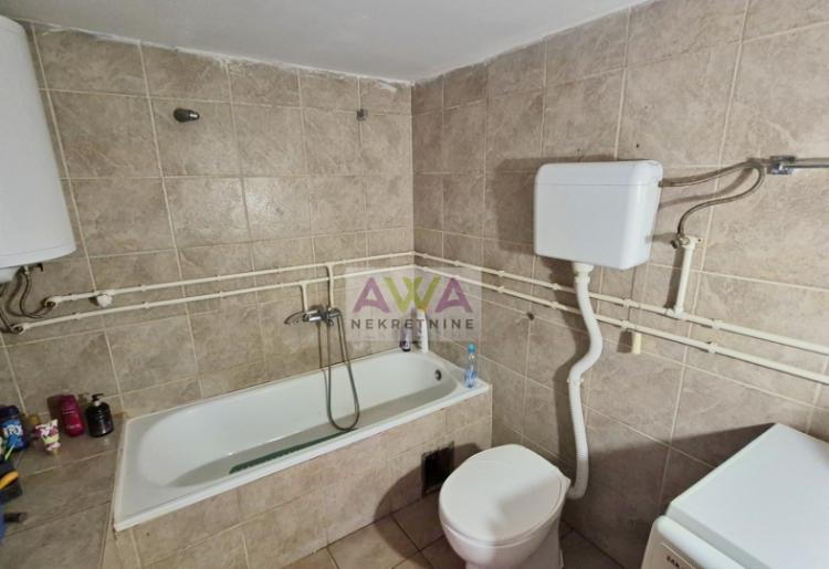 Doroslovo – Kuća 119m², dve parcele ukupno 1.082m²
