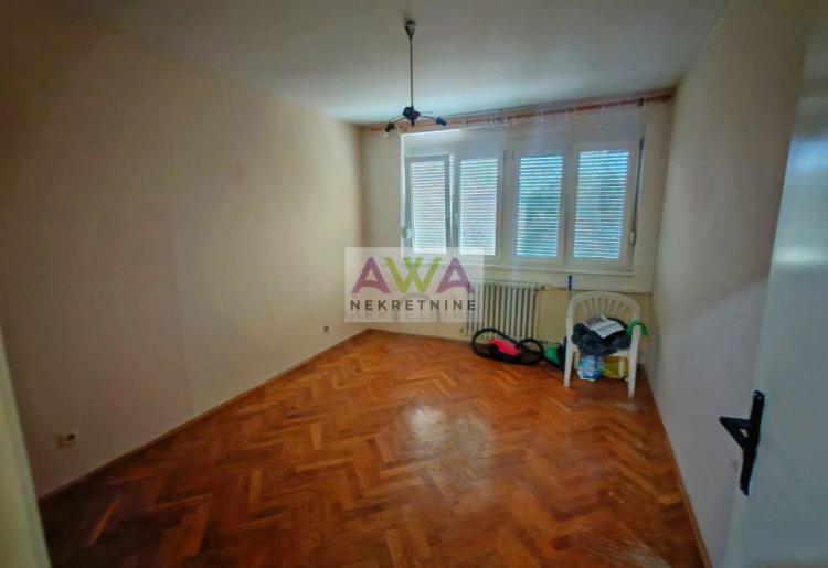 SOMBOR – Prvomajski, 2.5 sobe, 4 sprat, LIFT