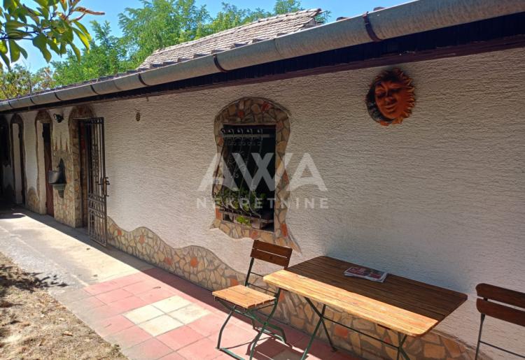 Svilojevo – Kuća sa  lokalom (kafićem)