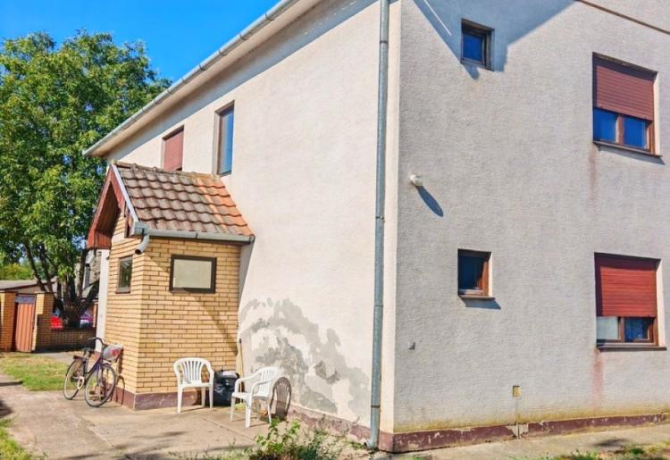 STAPAR – 190 m² | plac 756 m² | 57.000 €