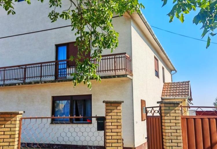 STAPAR – 190 m² | plac 756 m² | 57.000 €