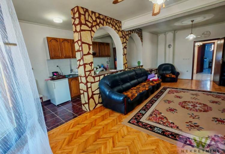 STAPAR – 190 m² | plac 756 m² | 57.000 €