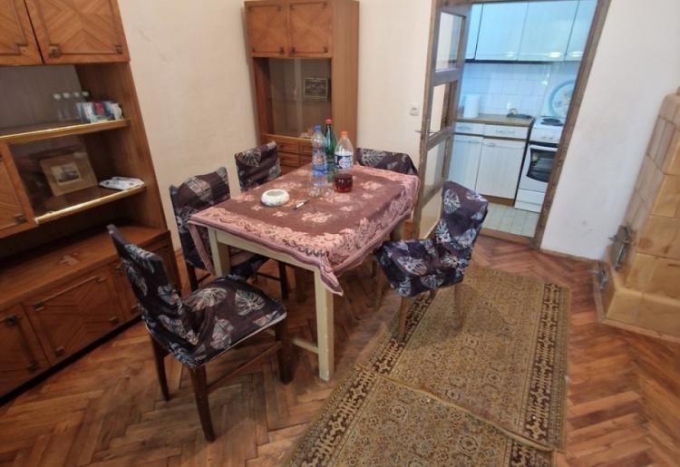 Sombor – spratna kuća 200 m² na placu od 6,7 ari