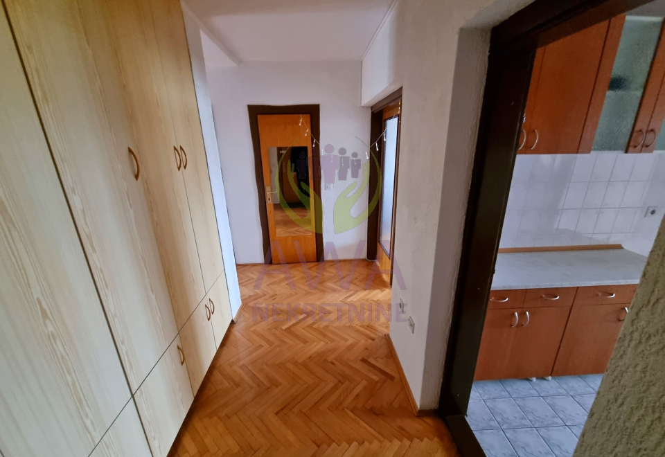 Nova Selenča. Dvosoban stan III Sprat, 64m2