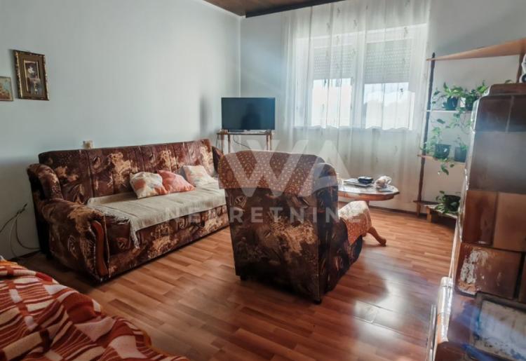Sombor – kuća sa pomoćnim objektima, pogodna za poslovnu namenu