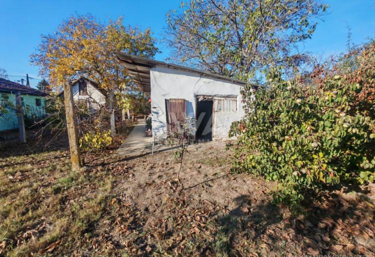 Sombor – kuća sa pomoćnim objektima, pogodna za poslovnu namenu