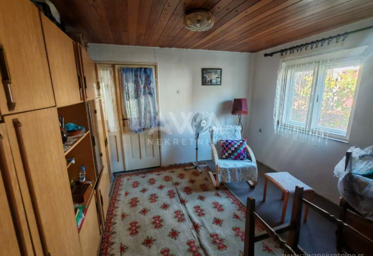 Sombor – kuća sa pomoćnim objektima, pogodna za poslovnu namenu