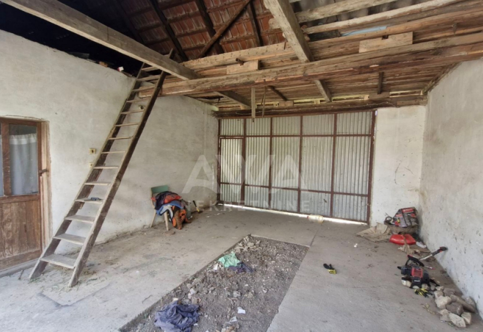 Kljajićevo, Kuća 97 m2 na placu od 1028 m2