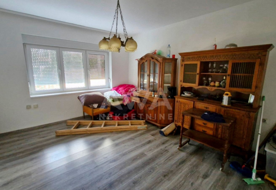 Kljajićevo, Kuća 97 m2 na placu od 1028 m2